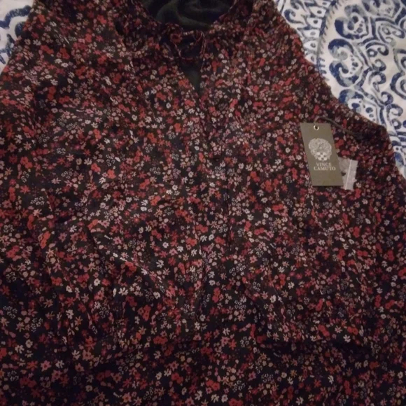 Vince Camuto Top - Picture 3 of 3